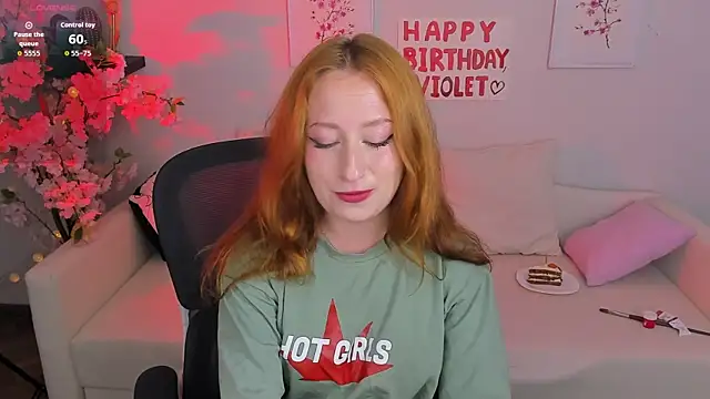 Snapshot of Violet_Griffen chatting on July 19, 4:00 pm Violet Griffen online show from July 19, 4:00 pm
