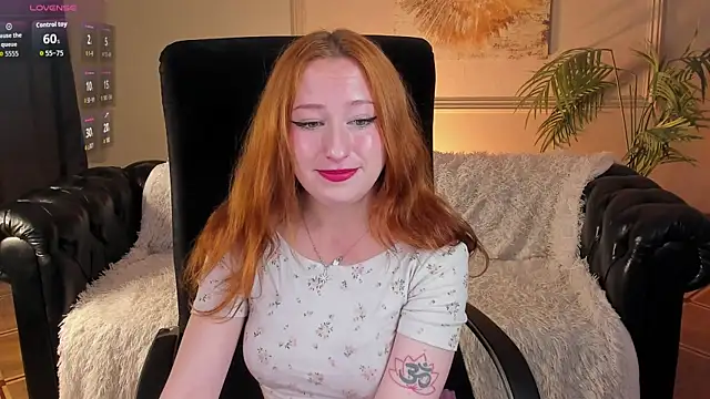 Snapshot of Violet_Griffen chatting on July 22, 3:59 pm Violet Griffen online show from July 22, 3:59 pm