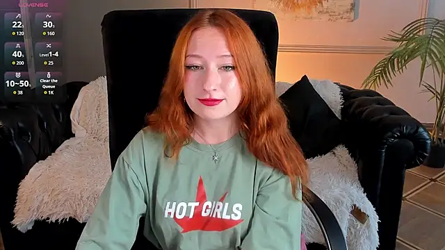 Snapshot of Violet_Griffen chatting on July 27, 3:52 pm Violet Griffen online show from July 27, 3:52 pm