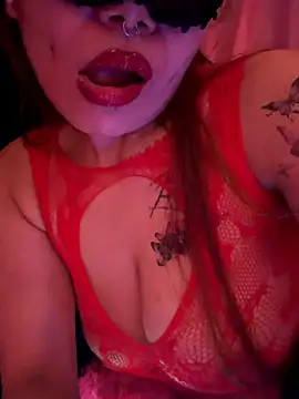 Snapshot of Miss_June666 chatting on July 8, 9:36 am Miss June666 online show from July 8, 9:36 am