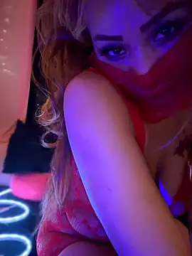 Snapshot of Miss_June666 chatting on July 12, 3:25 pm Miss June666 online show from July 12, 3:25 pm