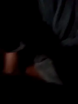 Snapshot of OnlyMoneyIwanT chatting on November 17, 7:36 am OnlyMoneyIwanT online show from November 17, 7:36 am