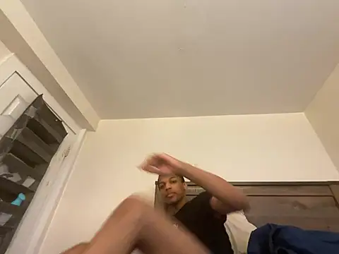 zeeeky 33deep online show from May 6, 12:30 am