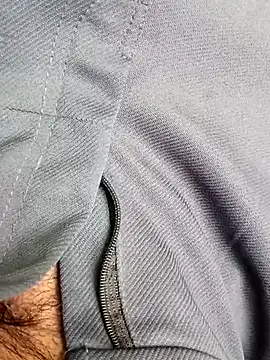 Snapshot of princemaheshboblover chatting on October 28, 8:18 am princemaheshboblover online show from October 28, 8:18 am