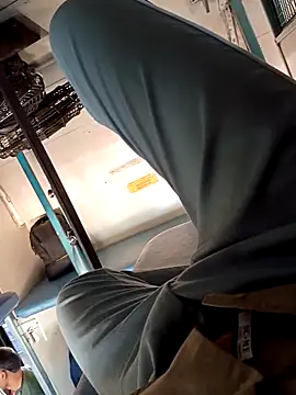 Snapshot of princemaheshboblover chatting on November 23, 6:57 am princemaheshboblover online show from November 23, 6:57 am