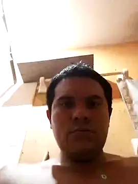 Snapshot of Luk909090 chatting on October 19, 8:42 pm Luk909090 online show from October 19, 8:42 pm