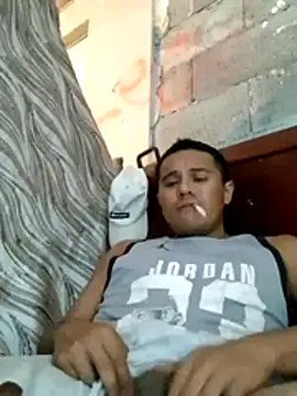 Snapshot of Luk909090 chatting on November 21, 3:38 am Luk909090 online show from November 21, 3:38 am