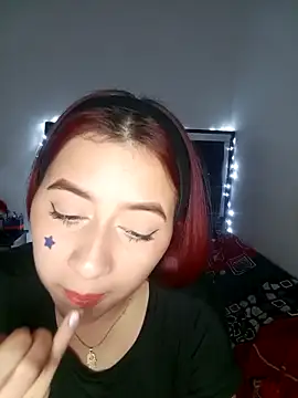 Chloe Sky love online show from February 18, 1:01 am