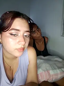 Chloe Sky love online show from March 4, 3:45 am