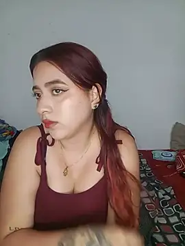 Snapshot of Chloe_Sky_love chatting on May 10, 3:12 am Chloe Sky love online show from May 10, 3:12 am