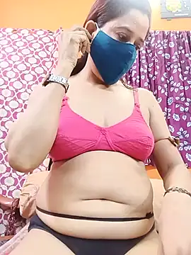 Hotpuja25 online show from June 10, 5:56 pm