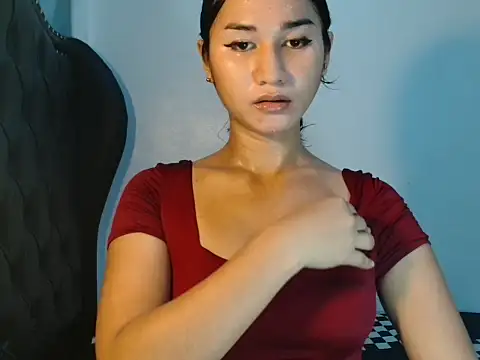 Snapshot of lava_lux chatting on June 19, 4:28 am lava lux online show from June 19, 4:28 am