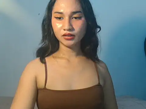 Snapshot of lava_lux chatting on July 18, 4:11 pm lava lux online show from July 18, 4:11 pm