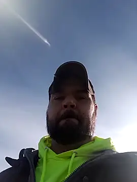 Snapshot of DouginWv chatting on December 21, 6:48 pm DouginWv online show from December 21, 6:48 pm