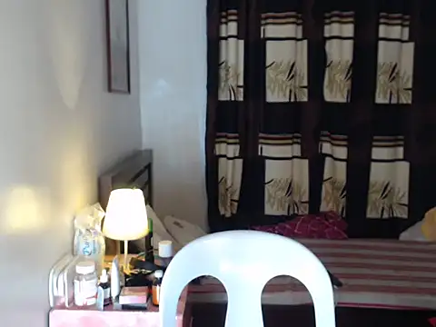 Snapshot of hottielicious_slut69 chatting on December 16, 12:54 pm hottielicious slut69 online show from December 16, 12:54 pm