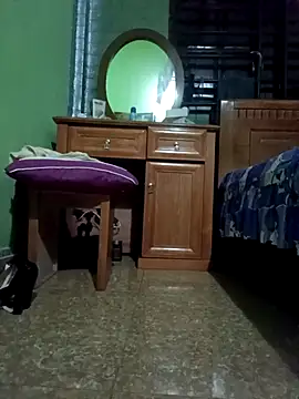 Snapshot of SexyQueen99 chatting on October 31, 10:44 pm SexyQueen99 online show from October 31, 10:44 pm