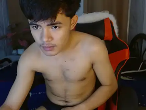 YourNaughtyTwink 69 online show from April 28, 5:40 pm