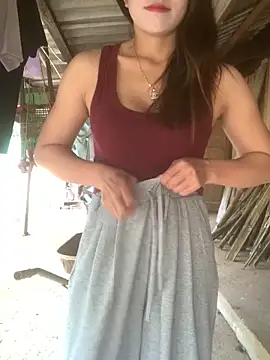 Snapshot of ThiHa003 chatting on November 5, 2:44 am ThiHa003 online show from November 5, 2:44 am