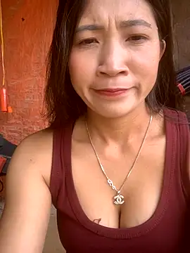 Snapshot of ThiHa003 chatting on November 14, 3:27 am ThiHa003 online show from November 14, 3:27 am