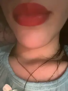 Mimisixo online show from October 17, 6:21 pm