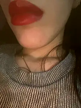 Mimisixo online show from November 8, 11:25 pm