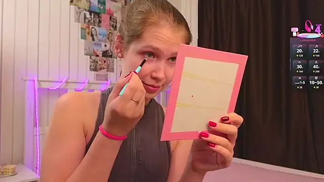 Snapshot of BeatrixCarIeton chatting on November 5, 7:25 pm BeatrixCarIeton online show from November 5, 7:25 pm