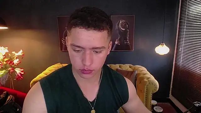 Snapshot of deivid_parker chatting on July 2, 1:50 pm deivid parker online show from July 2, 1:50 pm