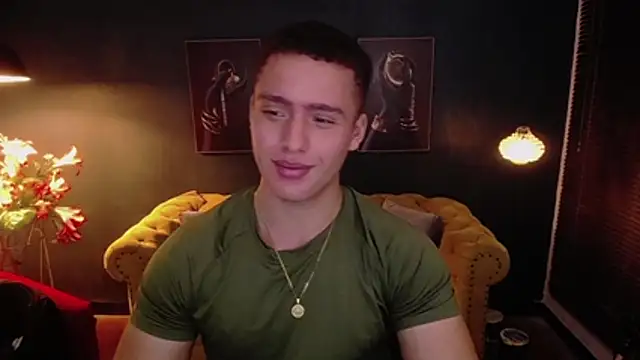 Snapshot of deivid_parker chatting on July 10, 1:32 am deivid parker online show from July 10, 1:32 am