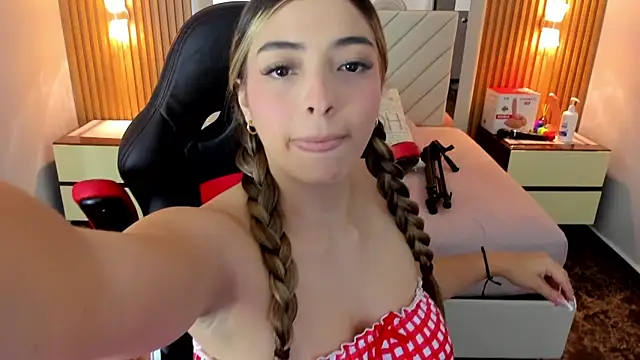 KYLIE JONES6 online show from September 11, 2:55 am