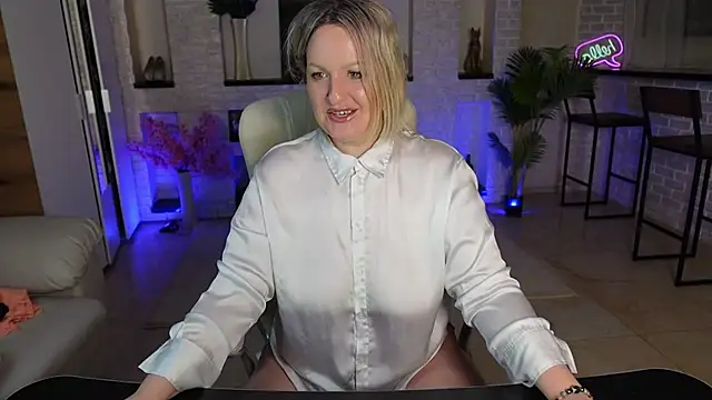 MariemLui online show from March 9, 4:44 pm