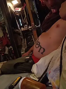 Snapshot of Twoslipperywhenwett chatting on November 10, 4:50 pm Twoslipperywhenwett online show from November 10, 4:50 pm