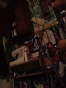 Snapshot of Twoslipperywhenwett chatting on November 14, 3:55 pm Twoslipperywhenwett online show from November 14, 3:55 pm