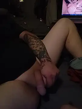 Snapshot of Twoslipperywhenwett chatting on December 14, 6:56 pm Twoslipperywhenwett online show from December 14, 6:56 pm