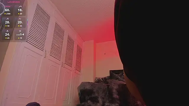 Draculairis online show from October 25, 2:35 pm