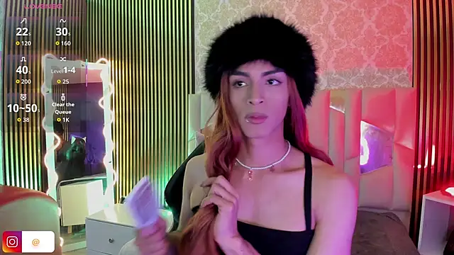 Snapshot of LIHIAN_TAY chatting on November 9, 4:11 am LIHIAN TAY online show from November 9, 4:11 am