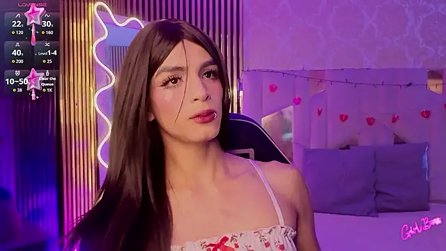 LIHIAN TAY online show from February 18, 3:13 am