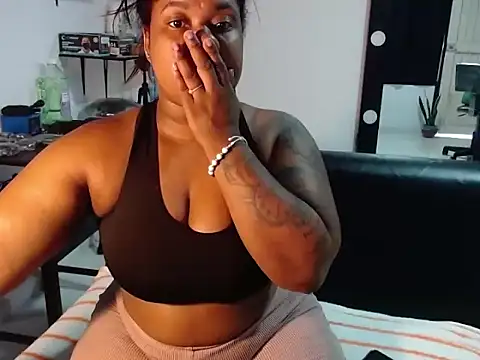 Snapshot of Sam_Blue chatting on January 15, 1:59 pm Sam Blue online show from January 15, 1:59 pm