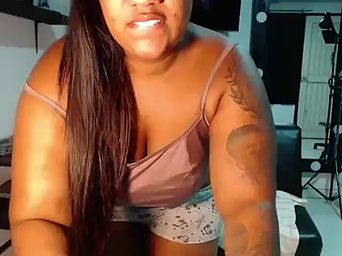 Snapshot of Sam_Blue chatting on February 17, 10:45 am Sam Blue online show from February 17, 10:45 am