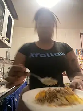 Snapshot of Sam_Blue chatting on February 18, 12:56 pm Sam Blue online show from February 18, 12:56 pm