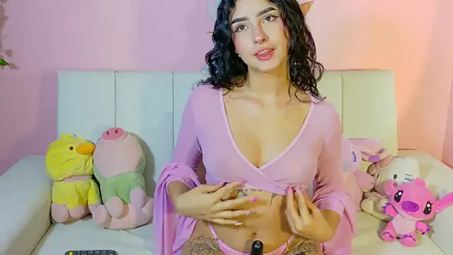 Snapshot of RosseMelody chatting on September 25, 4:05 am RosseMelody online show from September 25, 4:05 am