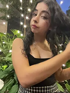 Snapshot of RosseMelody chatting on October 27, 11:09 pm RosseMelody online show from October 27, 11:09 pm