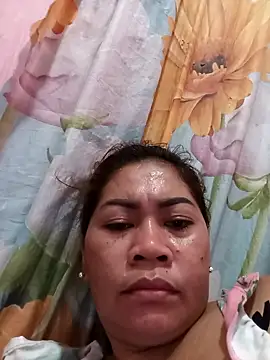 sexybitch 02 online show from April 22, 7:00 am