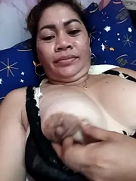 sexybitch 02 online show from April 27, 1:47 am
