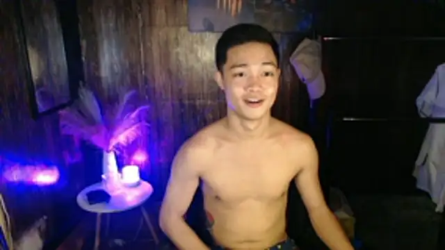 Snapshot of hotzachery chatting on December 1, 6:40 am hotzachery online show from December 1, 6:40 am