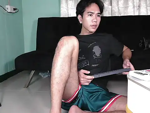 Snapshot of Darkevion chatting on June 2, 12:23 am Darkevion online show from June 2, 12:23 am