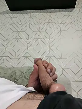 Snapshot of boy8540 chatting on May 25, 6:25 pm boy8540 online show from May 25, 6:25 pm