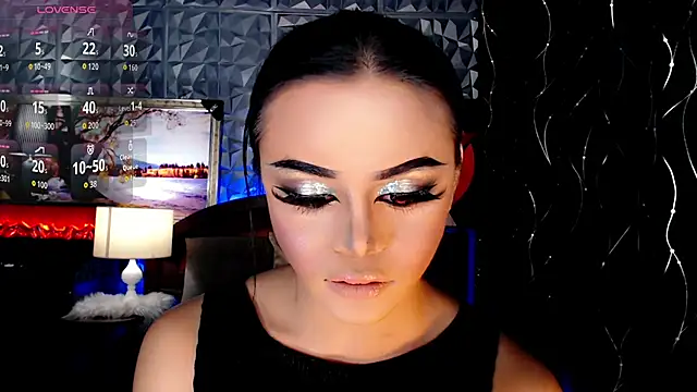 Snapshot of Asiansignificantxx chatting on December 1, 9:31 pm Asiansignificantxx online show from December 1, 9:31 pm