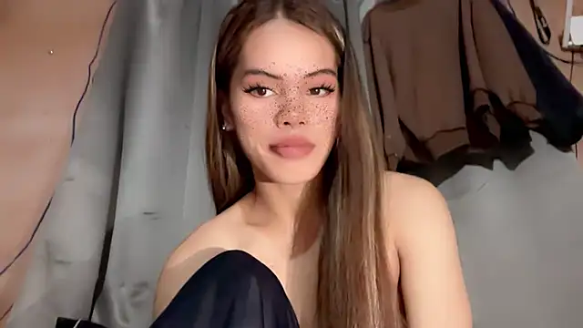 Snapshot of serpenthena_goddess chatting on November 2, 8:06 am serpenthena goddess online show from November 2, 8:06 am