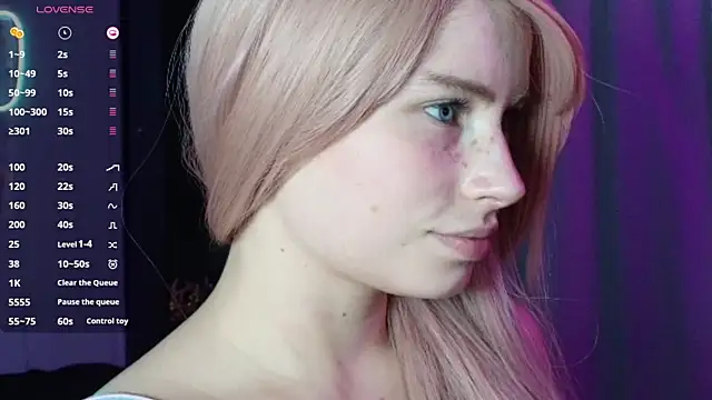 Snapshot of PieraMarch chatting on October 10, 7:35 pm PieraMarch online show from October 10, 7:35 pm