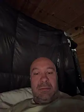 Snapshot of annubis69 chatting on April 19, 11:09 am annubis69 online show from April 19, 11:09 am